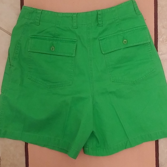 Shorts - Picture 2 of 3